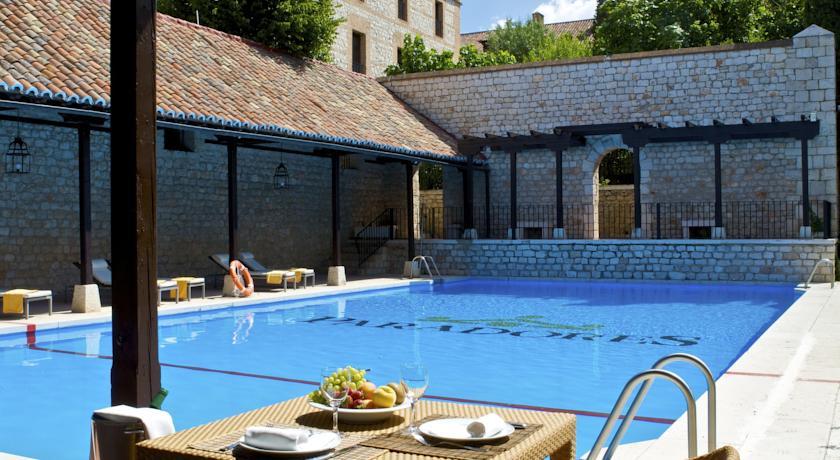 Parador De Chinchon Ngoại thất bức ảnh